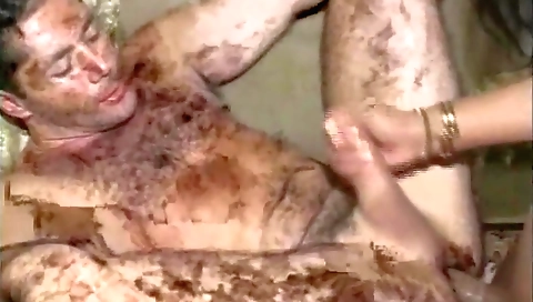 Sexy shemale fucks a horny guy in a homemade video