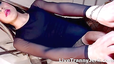 Sexy teen with a sexy body shows off her perfect body