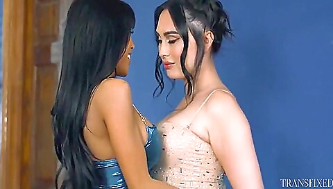 Asian hottie with big tits enjoys deepthroat and blowjob