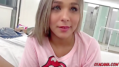 Big booty brunette and her friend share a creampie